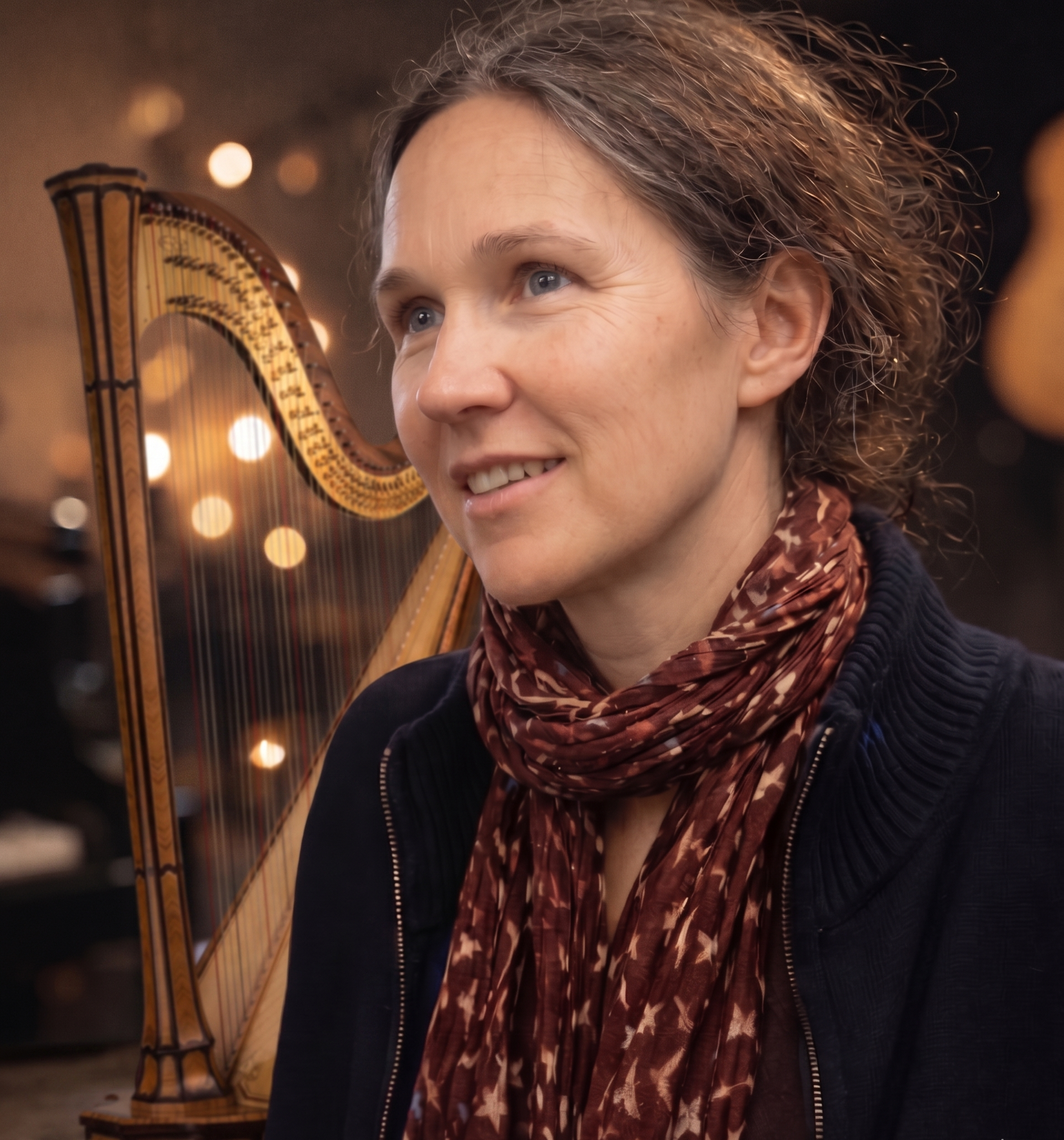 Liehsja Blaxland-de Lange performing on stage